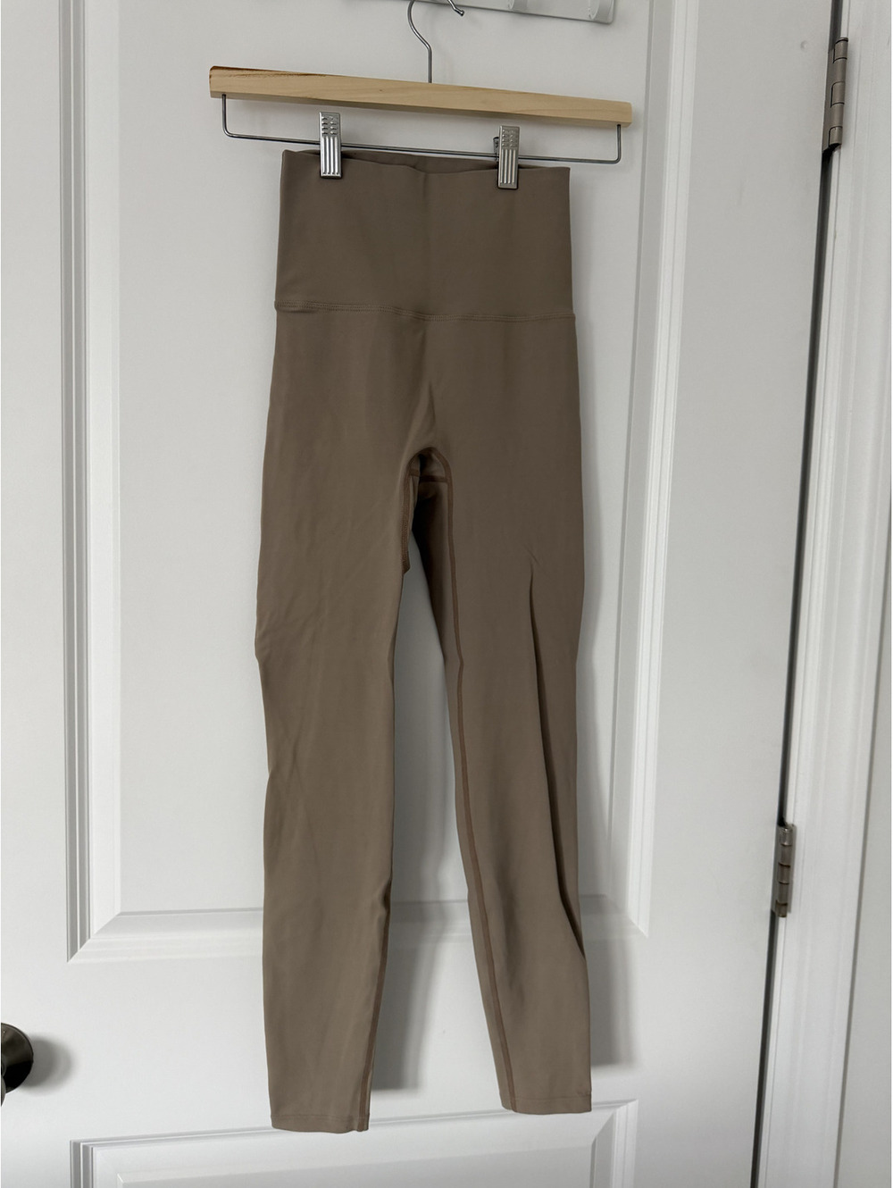 Routine Women's High-Waisted Beige Leggings Size 4